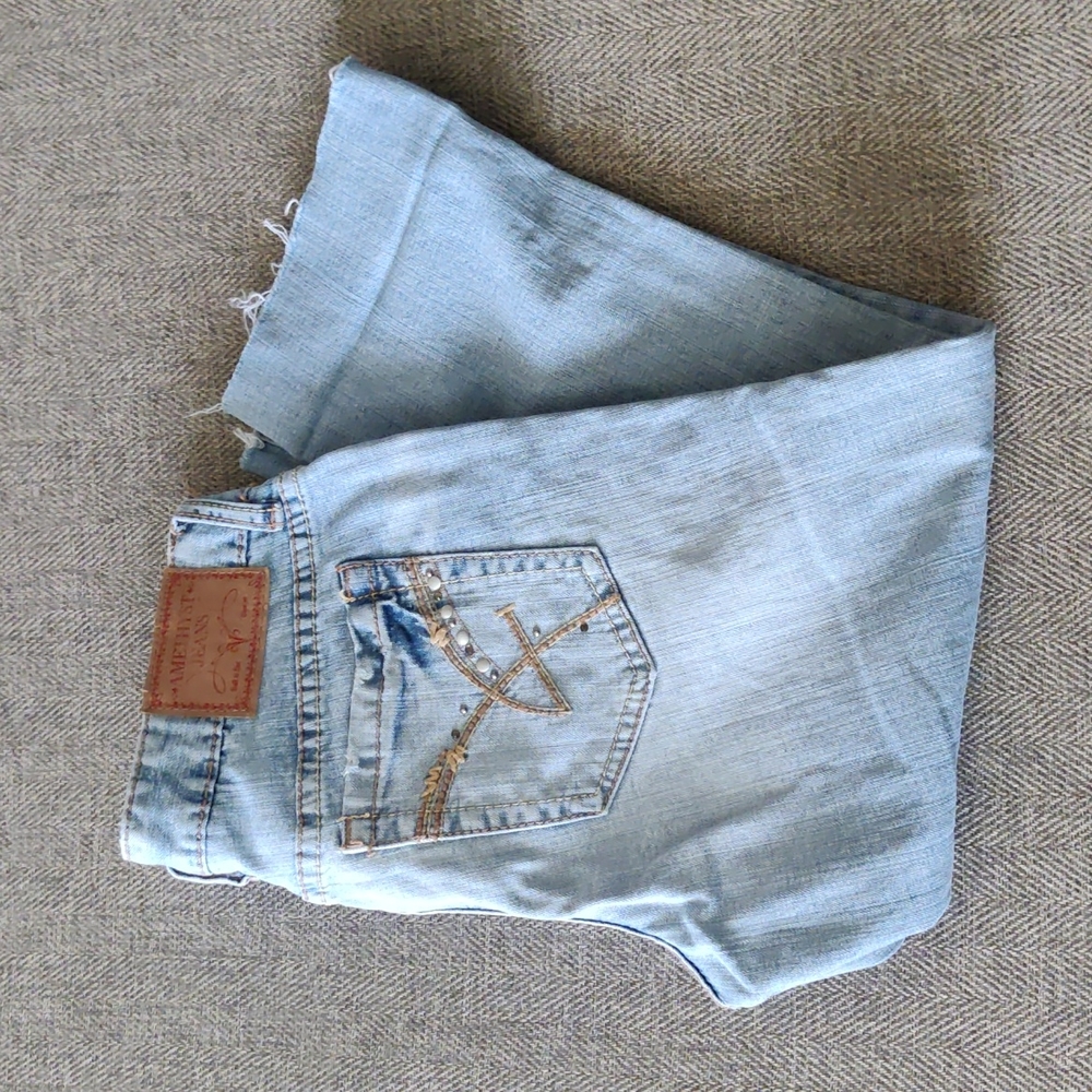 Vintage AMETHYST Distressed Frayed Hem Cropped Jeans